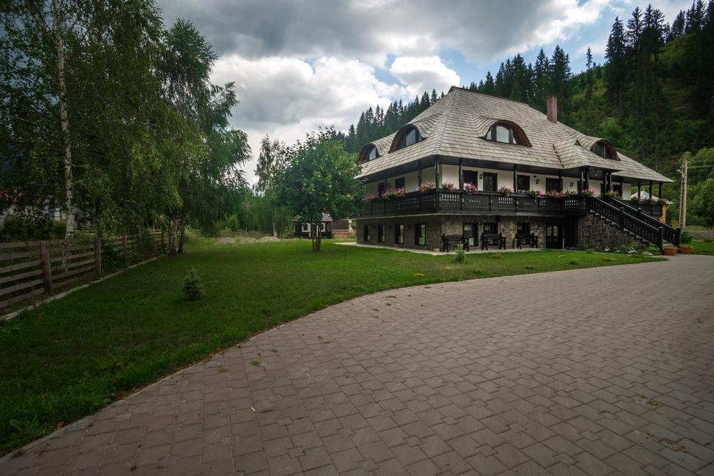 Pensiunea La Moara Hotel Fundu Moldovei Exterior foto